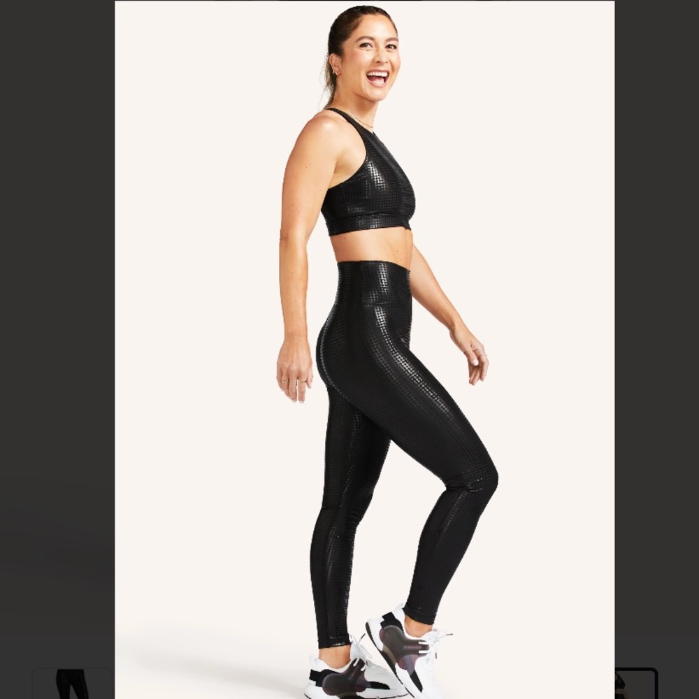 NWT ⭐️ Peloton Show Up Digital Foil Legging